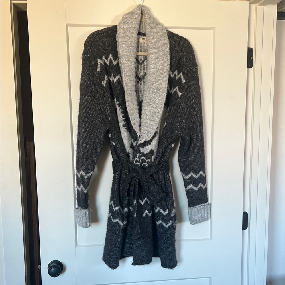 Idyllwind Black and Gray Women's Cardigan